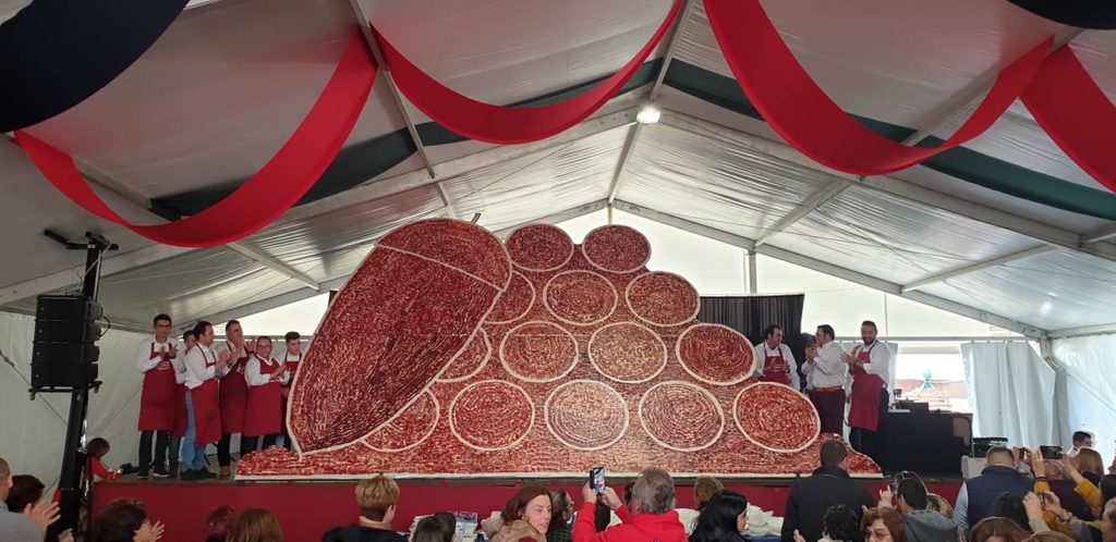 Ración de jamón más grande Feria Gastronómica Cumbres Mayores