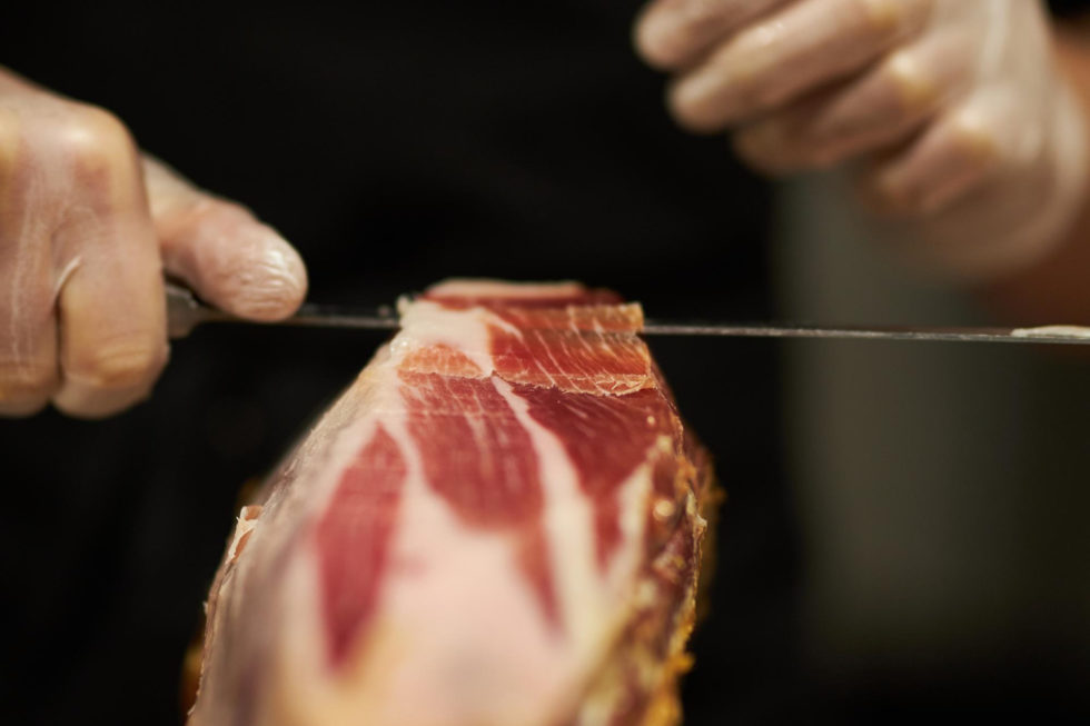 ¿cómo Cortar Una Paleta De Jamón Ibérico Jamones Tartessosemk 7389